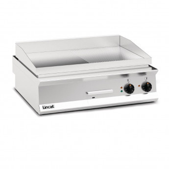Lincat Opus 800 Half Ribbed Griddle OE8206/R - Click to Enlarge