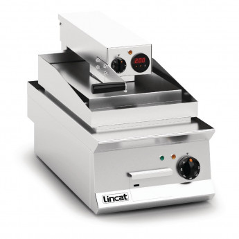 Lincat Opus 800 Ribbed Clam Griddle OE8211/R - Click to Enlarge